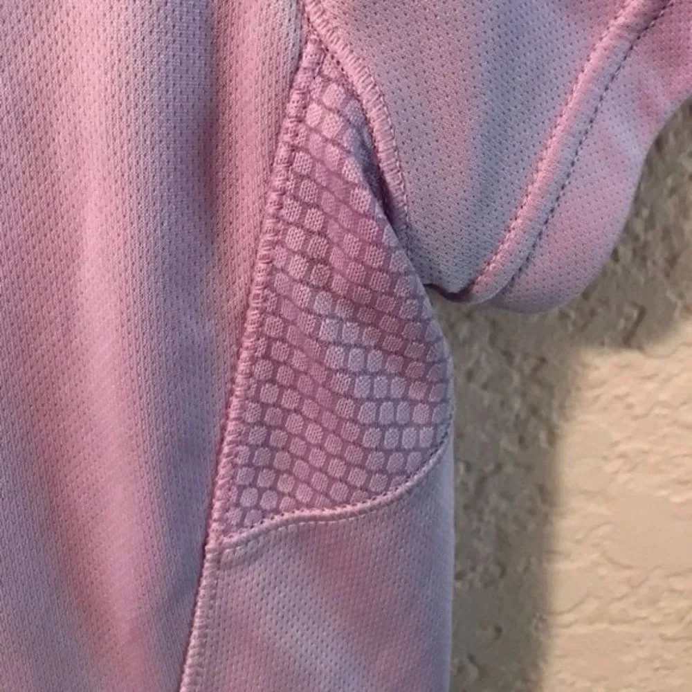 *30off3* Adidas sports top. Size Medium. - Picture 7 of 9